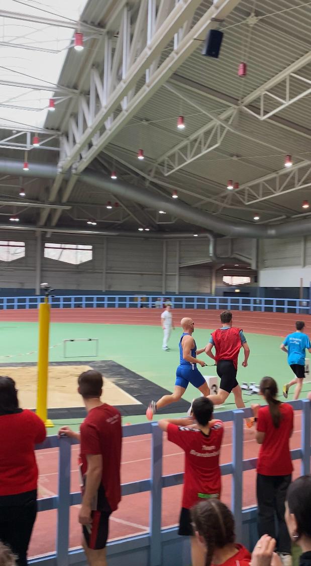 In the 400m race before the 2nd corner with the opponent I overtook in the 3rd corner.